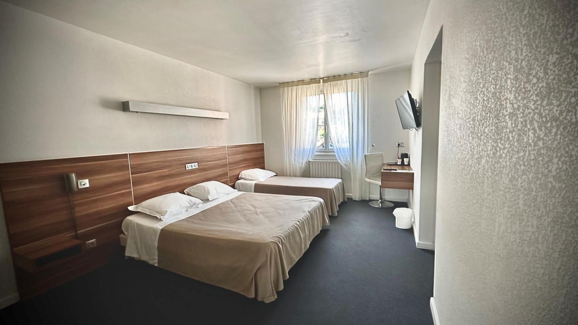 Logis Hotel Restaurant L'Europe Marvejols Kültér fotó
