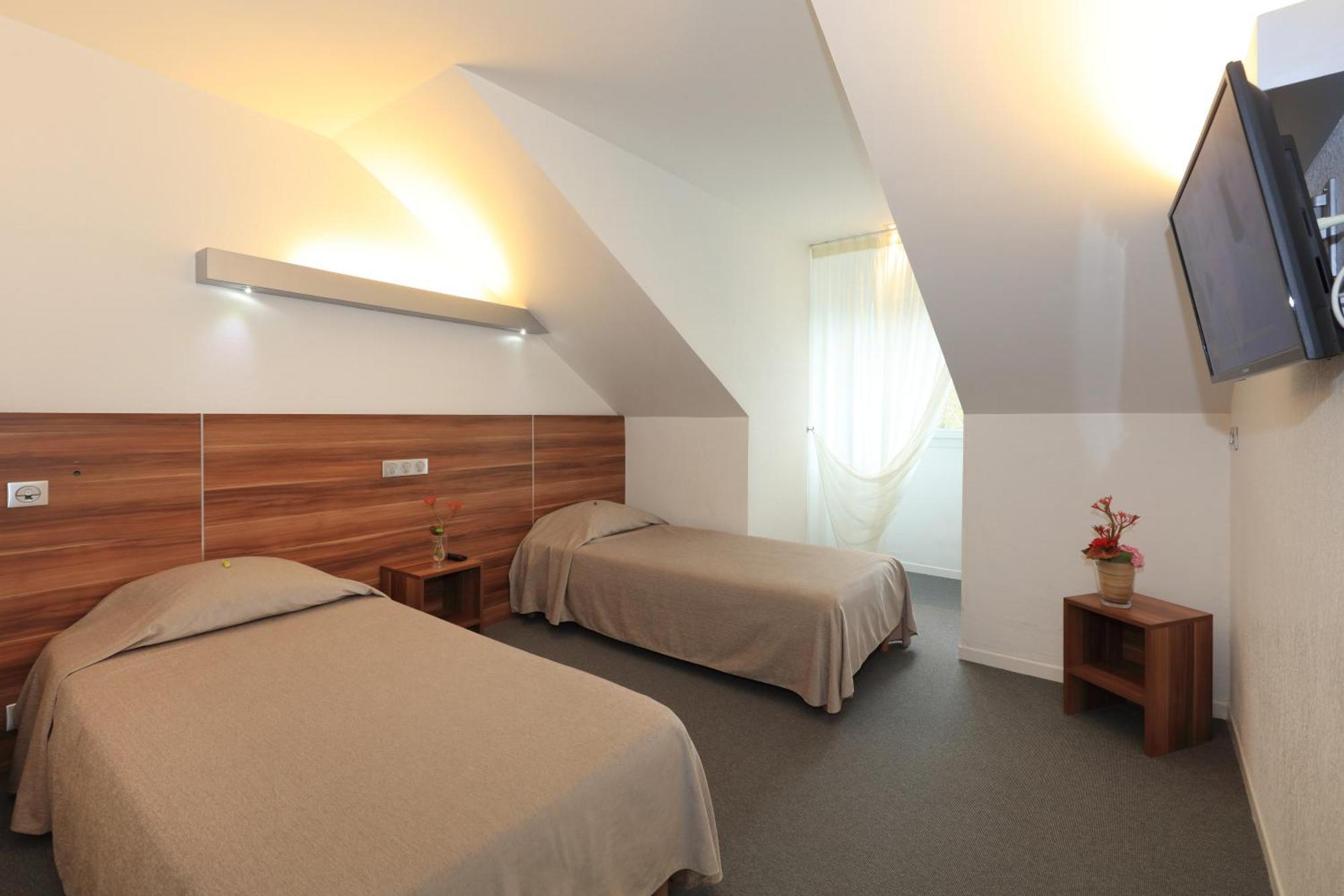 Logis Hotel Restaurant L'Europe Marvejols Kültér fotó